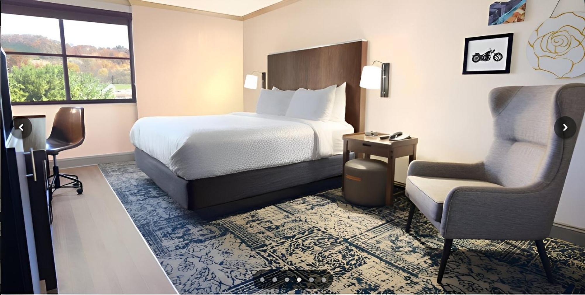 Four Points By Sheraton Йорк Екстериор снимка